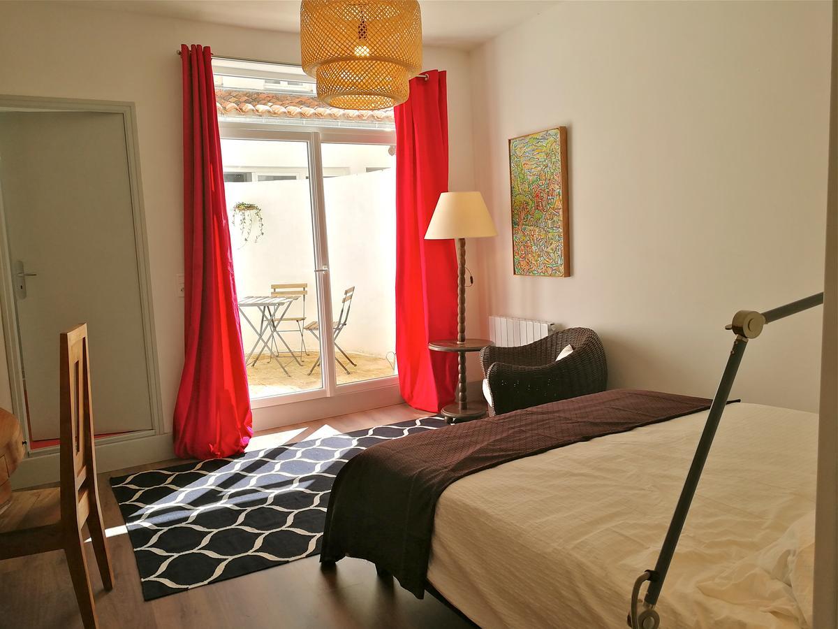 La Loge Du Theatre - Saintes Apartment Екстериор снимка