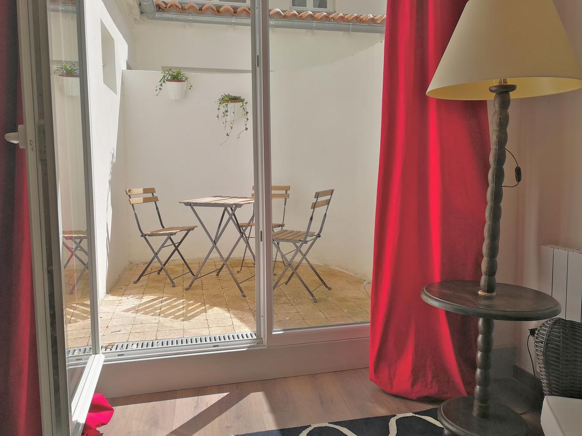 La Loge Du Theatre - Saintes Apartment Екстериор снимка