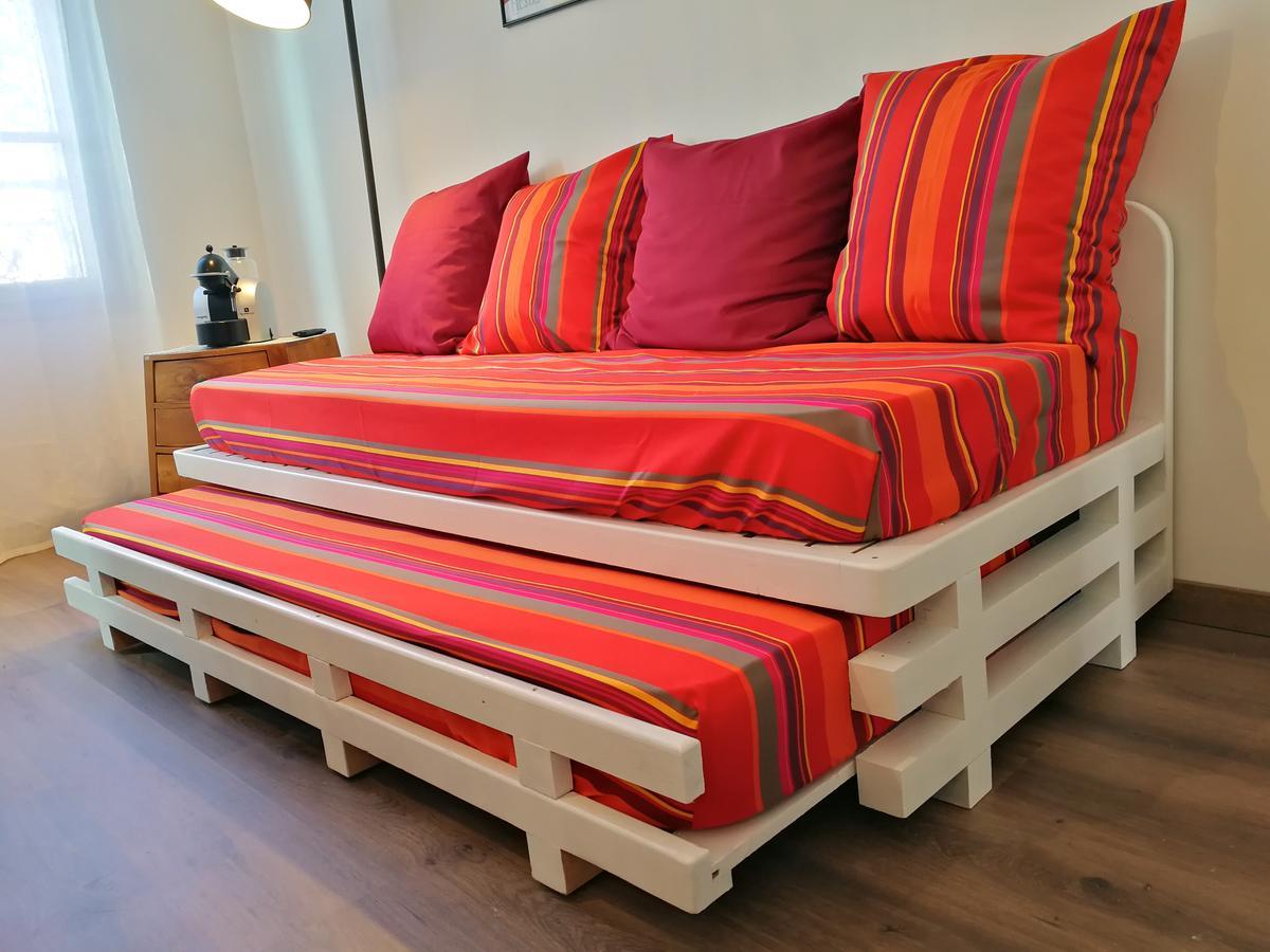 La Loge Du Theatre - Saintes Apartment Екстериор снимка